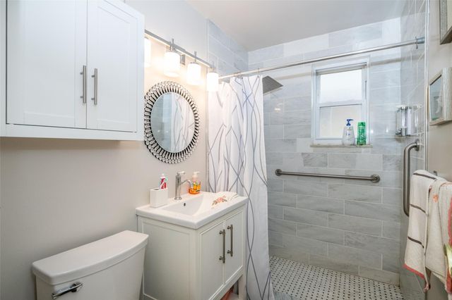 2549 Hollers Avenue, Bronx, NY 10475