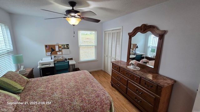 204 Maddox Dr Apt 5, Fairfield Bay, AR 72088