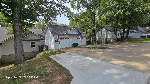 204 Maddox Dr Apt 5, Fairfield Bay, AR 72088