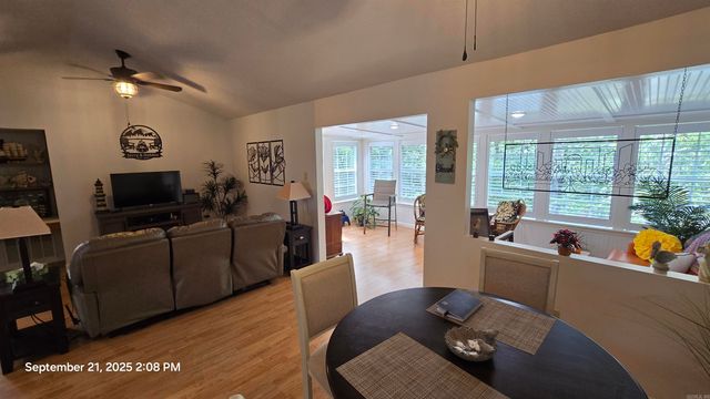 204 Maddox Dr Apt 5, Fairfield Bay, AR 72088