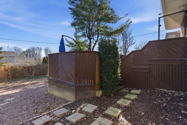 1021 Aderly Lane, Frankfort, KY 40601