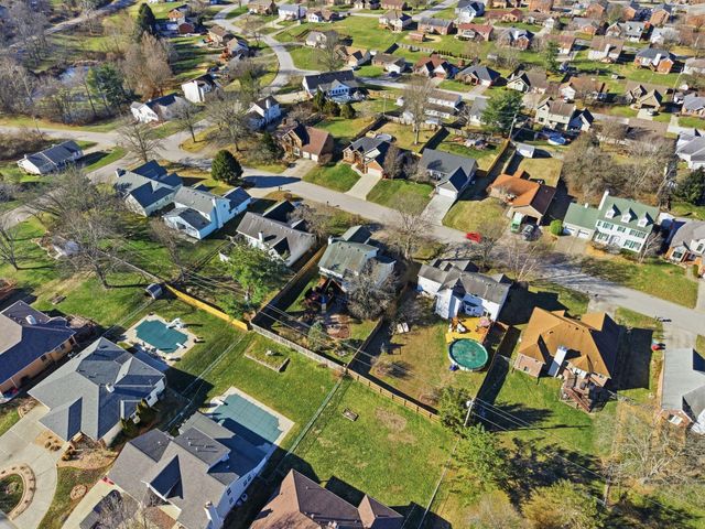 1021 Aderly Lane, Frankfort, KY 40601