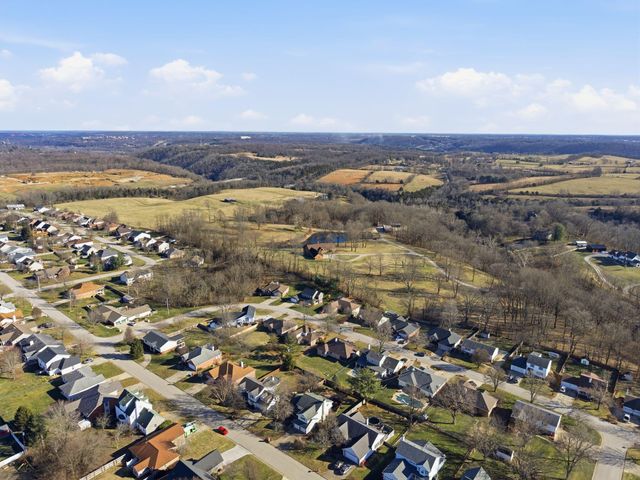 1021 Aderly Lane, Frankfort, KY 40601