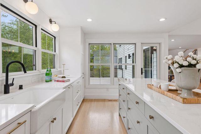 4301 Cedar Lake Road S, Saint Louis Park, MN 55416