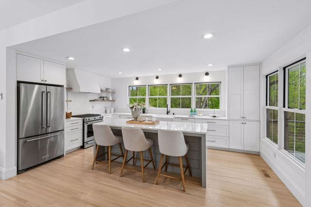 4301 Cedar Lake Road S, Saint Louis Park, MN 55416