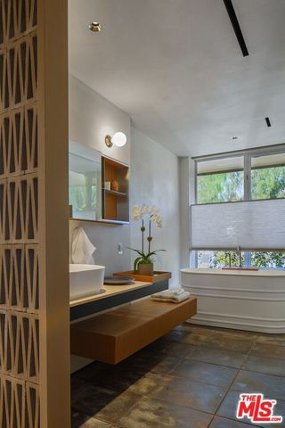 5927 Busch Drive, Malibu, CA 90265