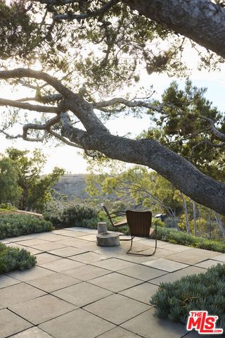5927 Busch Drive, Malibu, CA 90265