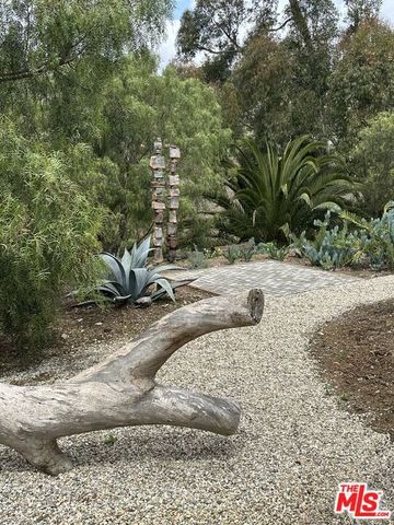 5927 Busch Drive, Malibu, CA 90265