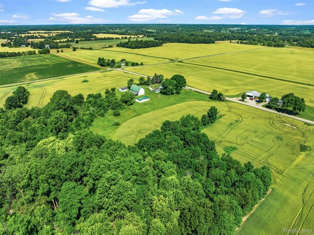 5843 W Dewey Road, Owosso Charter Township, MI 48867