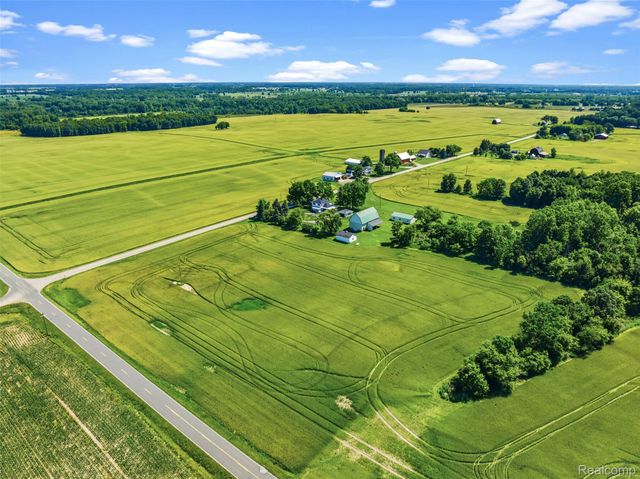 5843 W Dewey Road, Owosso Charter Township, MI 48867
