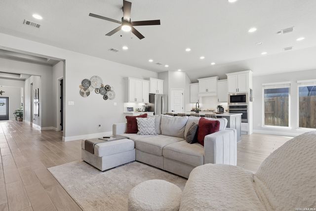 6549 Crockett Cove, Schertz, TX 78108