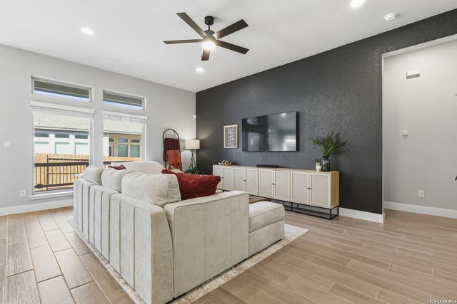 6549 Crockett Cove, Schertz, TX 78108