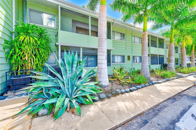1329 DREW STREET 6, Clearwater, FL 33755