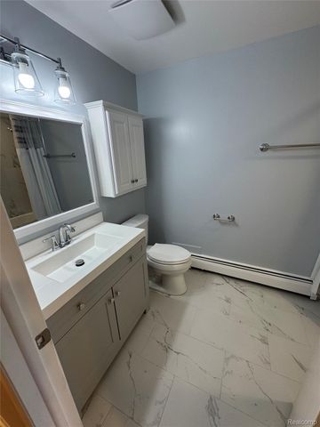 2481 WEXFORD Drive, Troy, MI 48084