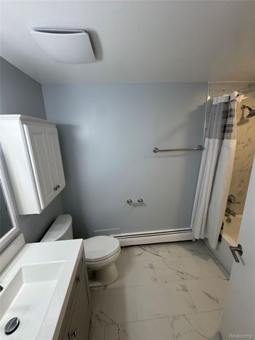 2481 WEXFORD Drive, Troy, MI 48084