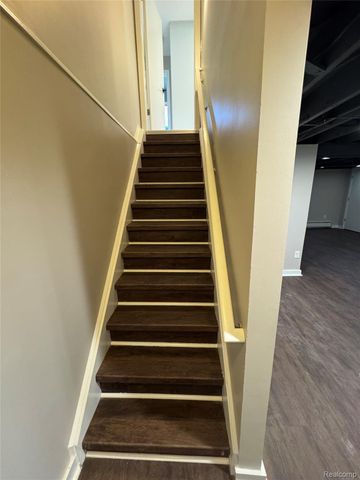 2481 WEXFORD Drive, Troy, MI 48084