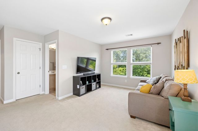 3032 Brookview Forest Dr, Nashville, TN 37211