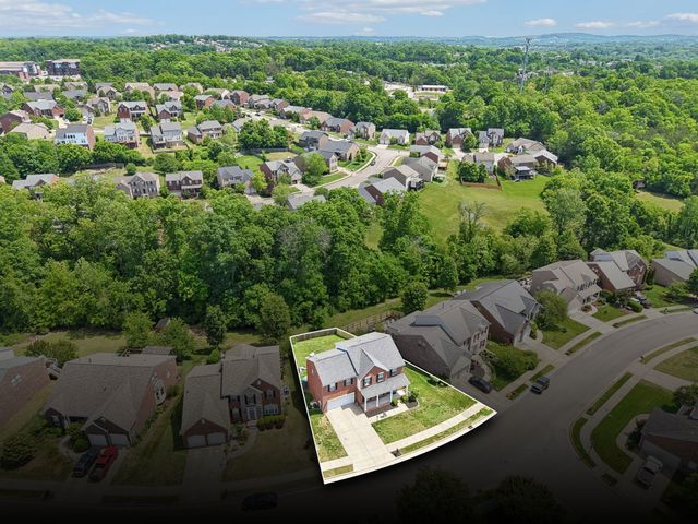 3032 Brookview Forest Dr, Nashville, TN 37211