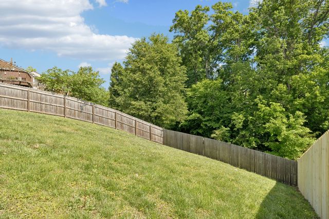 3032 Brookview Forest Dr, Nashville, TN 37211
