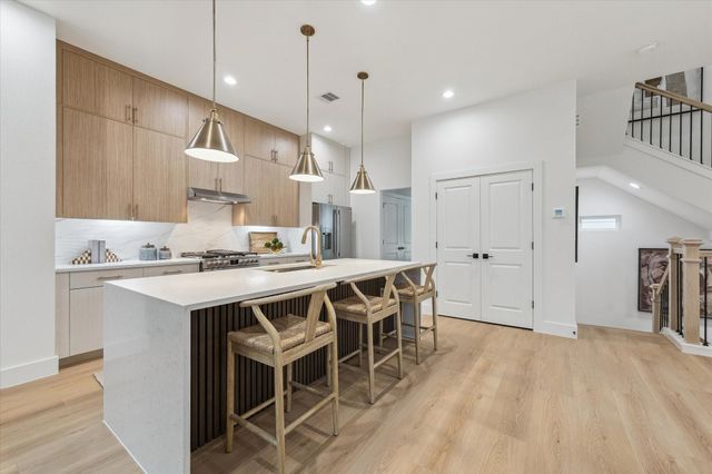 738 Curtin Street, Houston, TX 77018