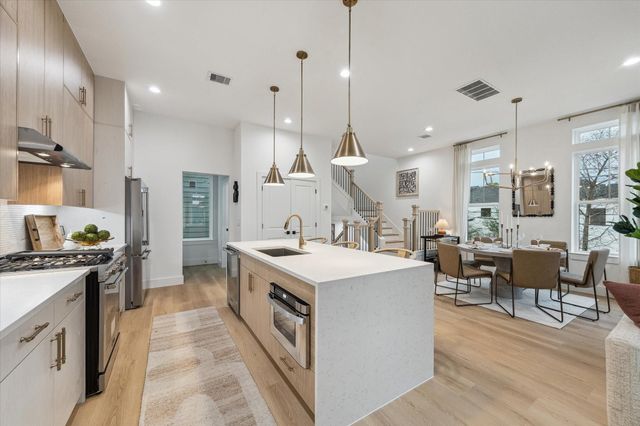 738 Curtin Street, Houston, TX 77018