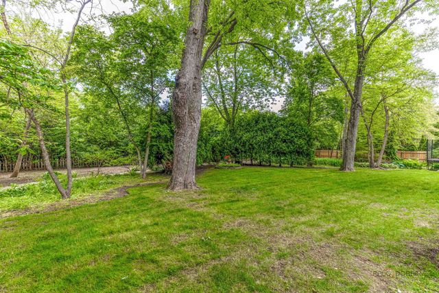 790 W Deerpath Road, Lake Forest, IL 60045