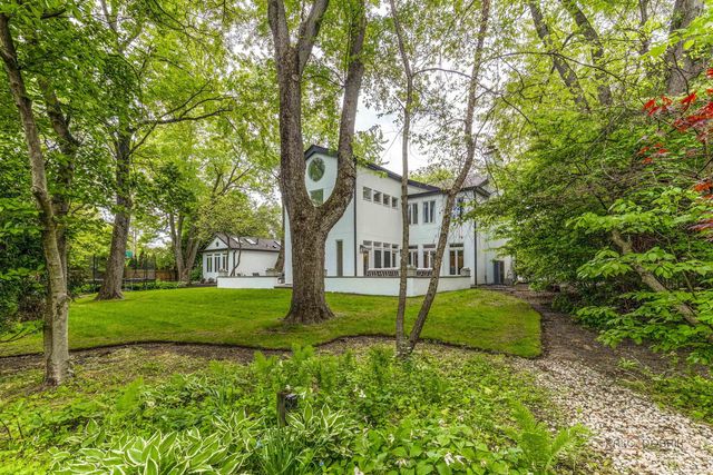 790 W Deerpath Road, Lake Forest, IL 60045