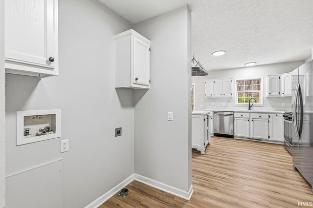 2512 Emerson Forest Parkway, South Bend, IN 46614