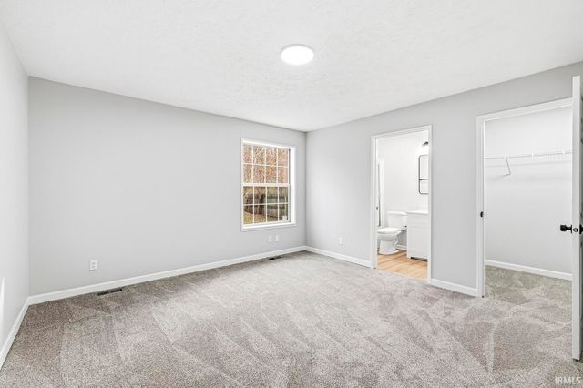 2512 Emerson Forest Parkway, South Bend, IN 46614