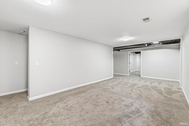 2512 Emerson Forest Parkway, South Bend, IN 46614