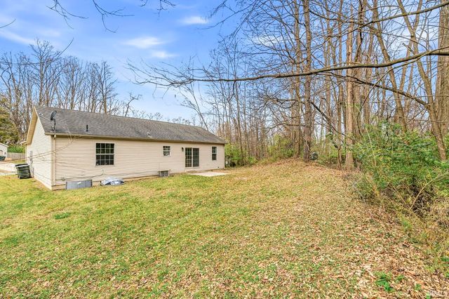 2512 Emerson Forest Parkway, South Bend, IN 46614