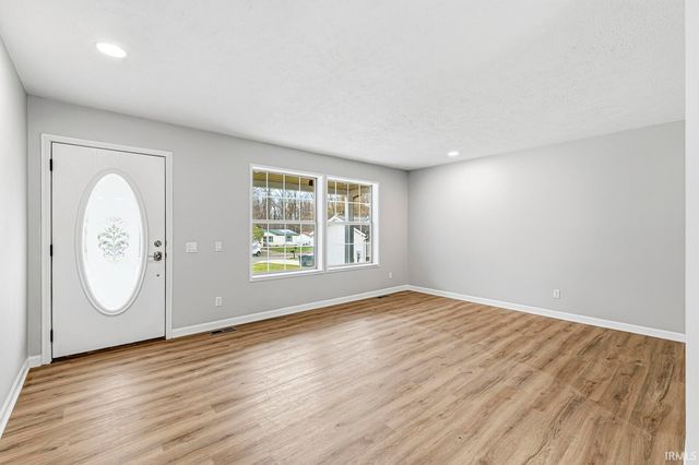 2512 Emerson Forest Parkway, South Bend, IN 46614