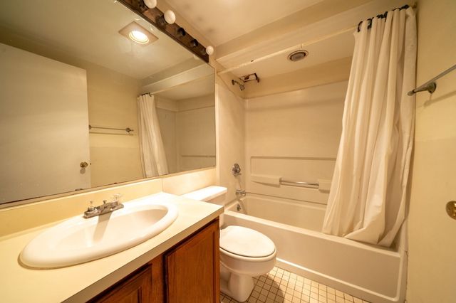60-R Gibson St B3, Boston, MA 02122