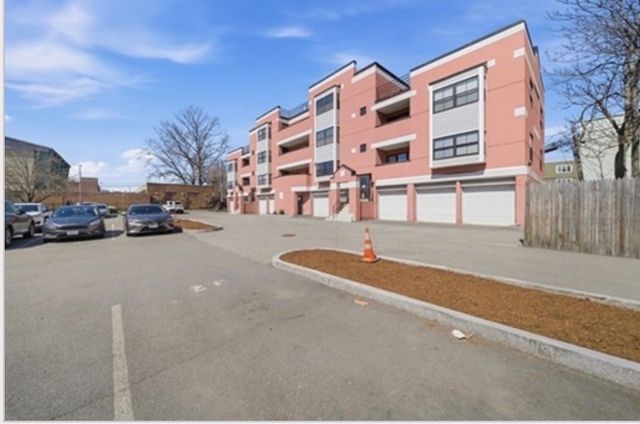 60-R Gibson St B3, Boston, MA 02122