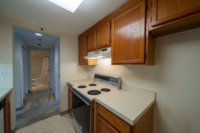 60-R Gibson St B3, Boston, MA 02122