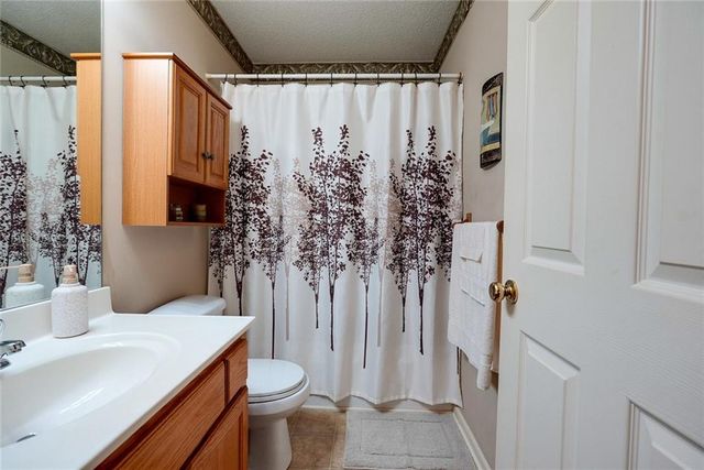 1103 CARLISLE Drive, Raymore, MO 64083