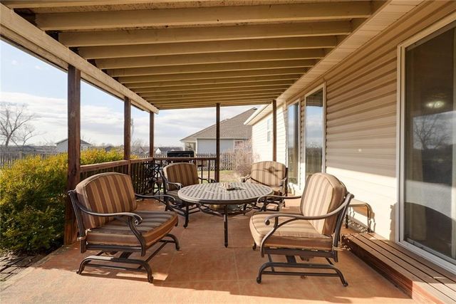 1103 CARLISLE Drive, Raymore, MO 64083