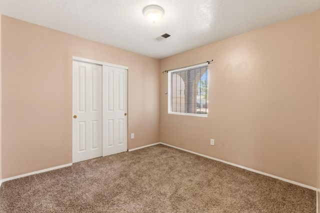 1378 Golden Eye Loop NE, Rio Rancho, NM 87144