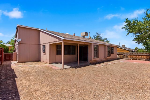 1378 Golden Eye Loop NE, Rio Rancho, NM 87144