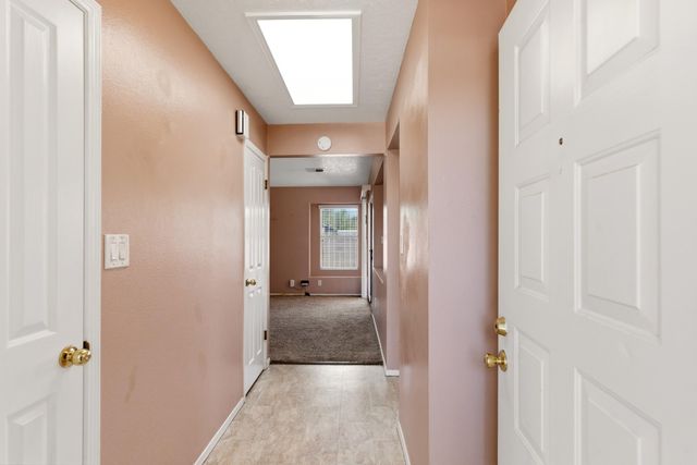 1378 Golden Eye Loop NE, Rio Rancho, NM 87144