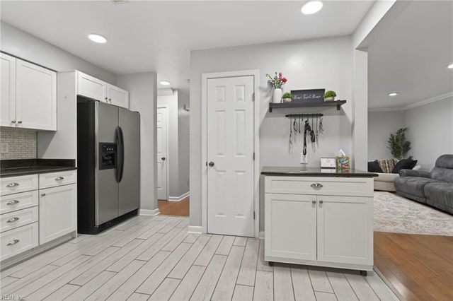 202 Old Hollow RD, Williamsburg, VA 23185