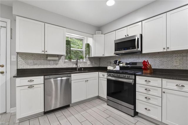 202 Old Hollow RD, Williamsburg, VA 23185