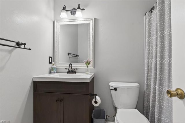 202 Old Hollow RD, Williamsburg, VA 23185