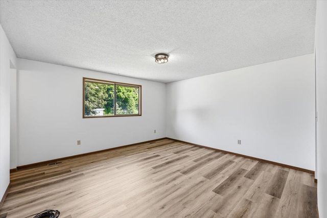 11721 E 37th Ave, Spokane Valley, WA 99206