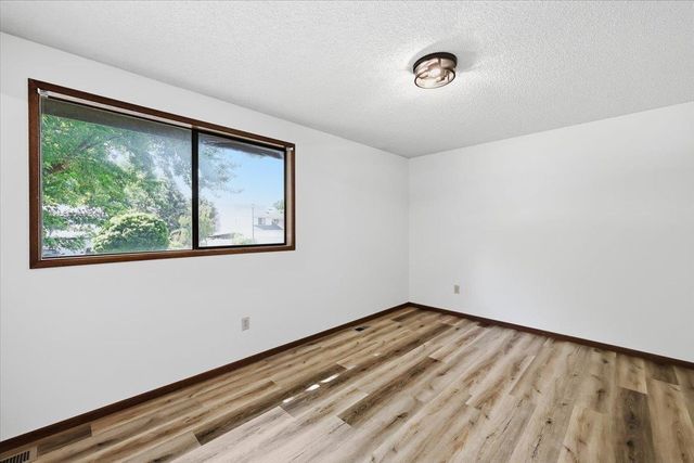 11721 E 37th Ave, Spokane Valley, WA 99206