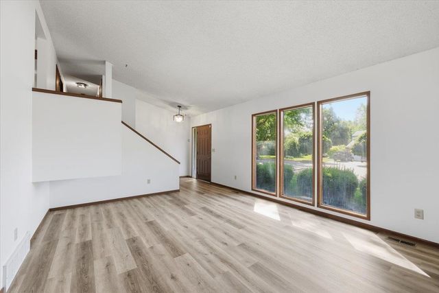 11721 E 37th Ave, Spokane Valley, WA 99206