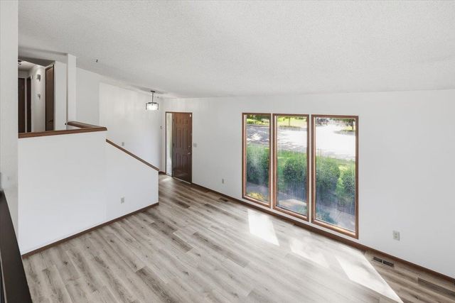 11721 E 37th Ave, Spokane Valley, WA 99206