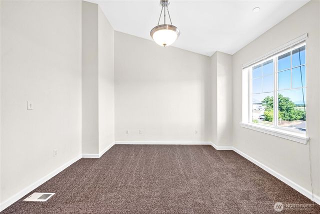 2596 McNeil St #D2, Dupont, WA 98327