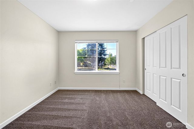 2596 McNeil St #D2, Dupont, WA 98327