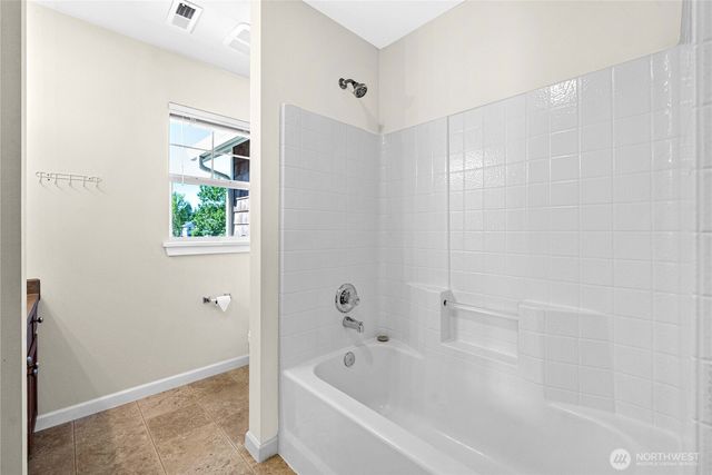 2596 McNeil St #D2, Dupont, WA 98327